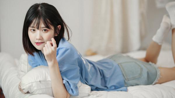 《黄婉贞郑榆桑》小说完结版免费试读 穿成民国女配：我开启传奇人生小说阅读