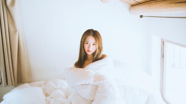 港夜薄雨风微凉姜晚凝谢宇策小说全部章节目录