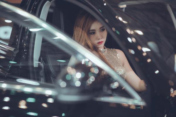 《温舒晚温慕晨》小说章节列表精彩阅读 穿成资本家小姐，被大佬追着宠小说全文