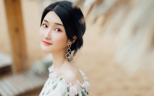 火爆小说惨遭女友背叛，我一路逆袭方越张晓雅免费阅读