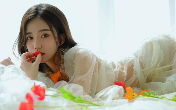 《袁薇梁志远》小说完结版精彩试读 结婚纪念日，老公把我丢山里喂狼小说阅读
