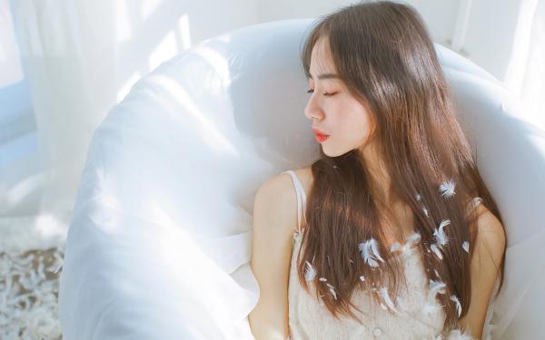 《美女总裁结婚五年不见人，刚离婚后悔哭了？》小说全集免费在线阅读（秦墨林清雪）