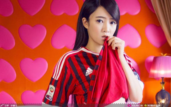 《谢韫声谢韫川》声声小手一挥，整个皇宫萌翻了！章节列表在线试读