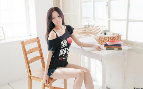 《江安安顾易辰陆总》小说全文在线试读 婚礼当天，我把新娘全家送上天台小说阅读