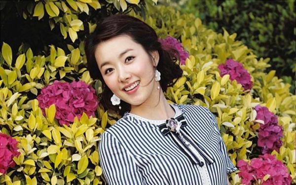 《灾荒年，捡来的夫君竟是国公爷》叶霄凌萧寒暮大结局在线试读
