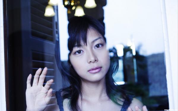 《袁薇梁志远》结婚纪念日，老公把我丢山里喂狼小说最新章节目录及全文完整版