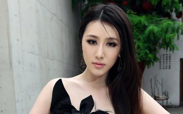 萧别离沈凝冰道士被离婚，无数女神来撩我小说阅读 萧别离沈凝冰文本在线阅读