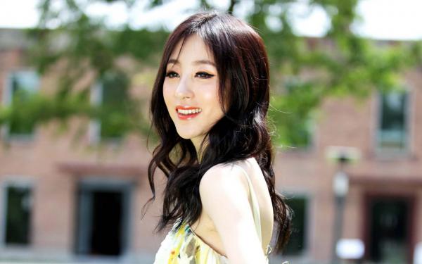 《江辰张兰林微》完结版精彩阅读 我装穷，准婆婆甩给我十万分手费精选章节
