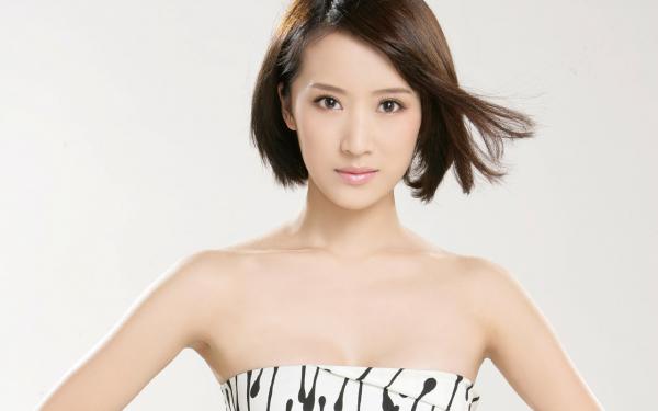 《柳青青赵天》王妃带球和离！战神体力好翻墙哄全文在线试读